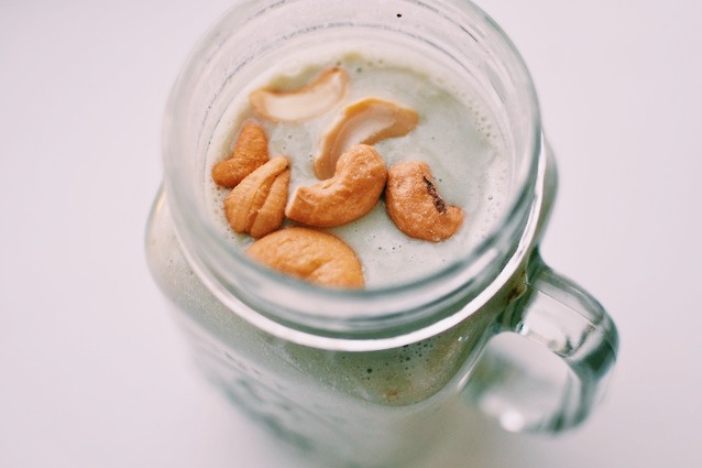 Cashew Date Smoothie | V + GF