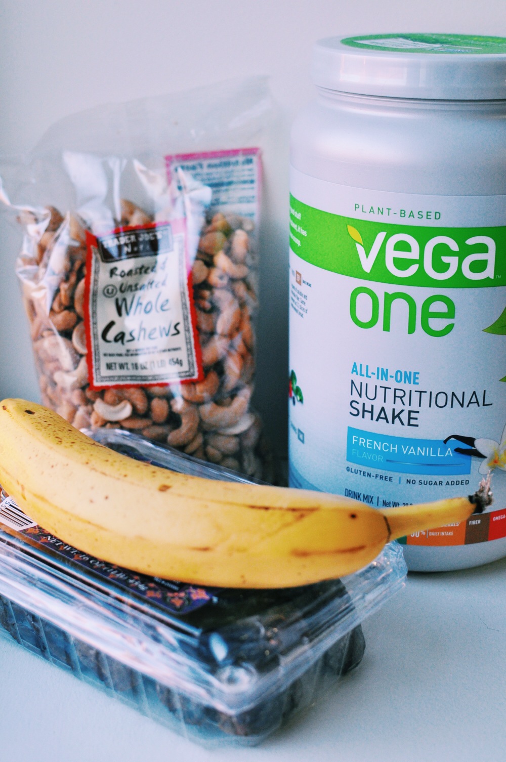 Cashew Date Smoothie | V+GF